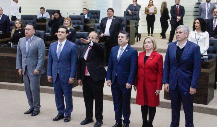 Toma de Protesta del Licenciado Andrés Norberto García Repper Favila como Fiscal Especializado