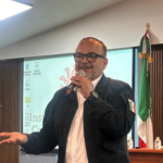 Fiscal Especializado imparte conferencia sobre prevención y combate a la corrupción a integrantes del Colegio de Contadores Públicos